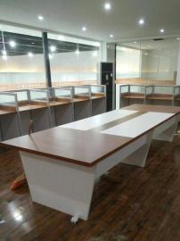 图渝聚办公家具厂 一站式专业定制，打造高效舒适的办公空间